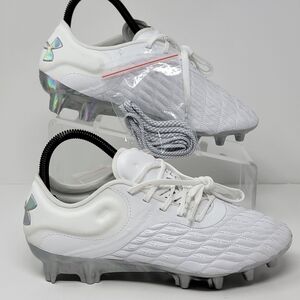 Under Armour Magnetico Elite 3 FG Soccer Cleats White Womens Sz 6.5  3027160-100